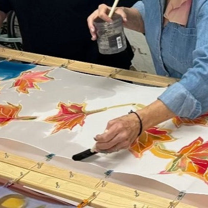 CONTINUING SILK PAINTING