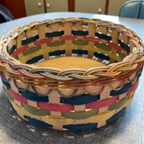 ROUND BRAIDED RIM SERVING BASKET