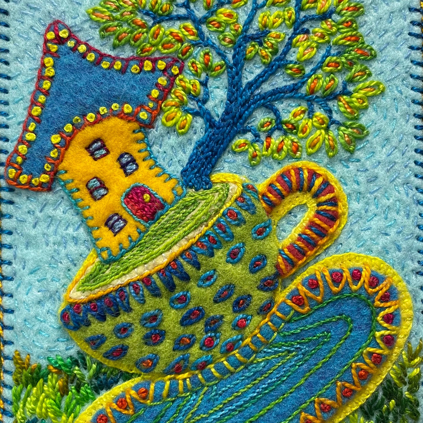 MI CASA HAND EMBROIDERY