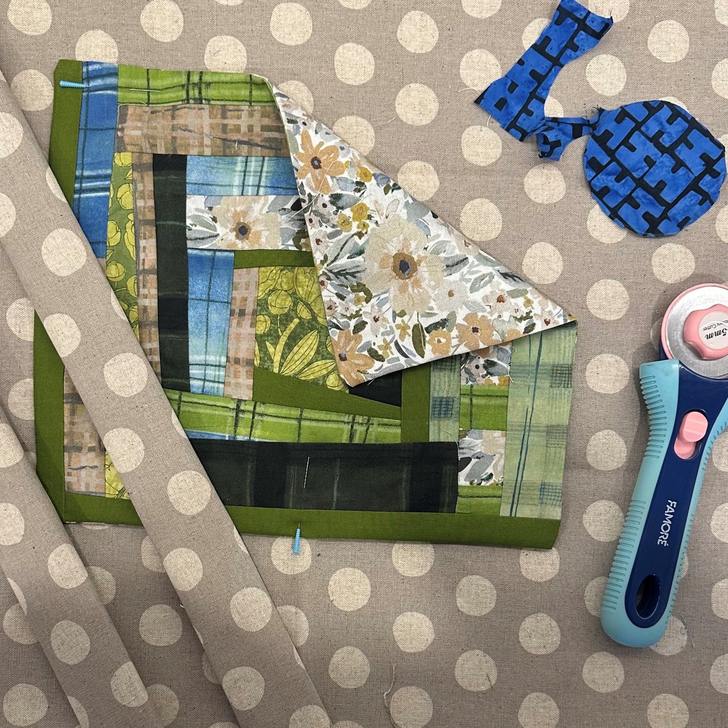 IMPROVISATIONAL TOTE BAG