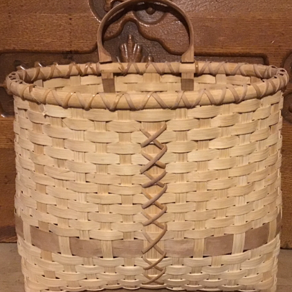 MITTEN BASKET